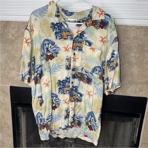 Walt Disney World Mens Medium Hawaiian Shirt Mickey Mouse Tiki Beach Surf